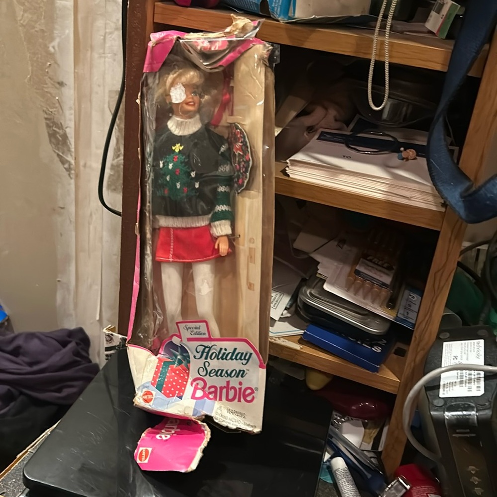 Nib holiday season Barbie